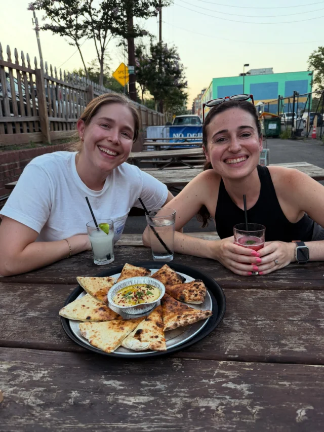 We know it's brutal out there but we promise it's worth it for a quick stop in for some of our delicious homemade pita and hummus (and of course @thedewdropinndc 's frozen strawberry or lime margs!). We will be CLOSED tomorrow (July 4th) but back at it on Sunday! Stay safe out there (especially tomorrow 🙃)! 🍕 🦴